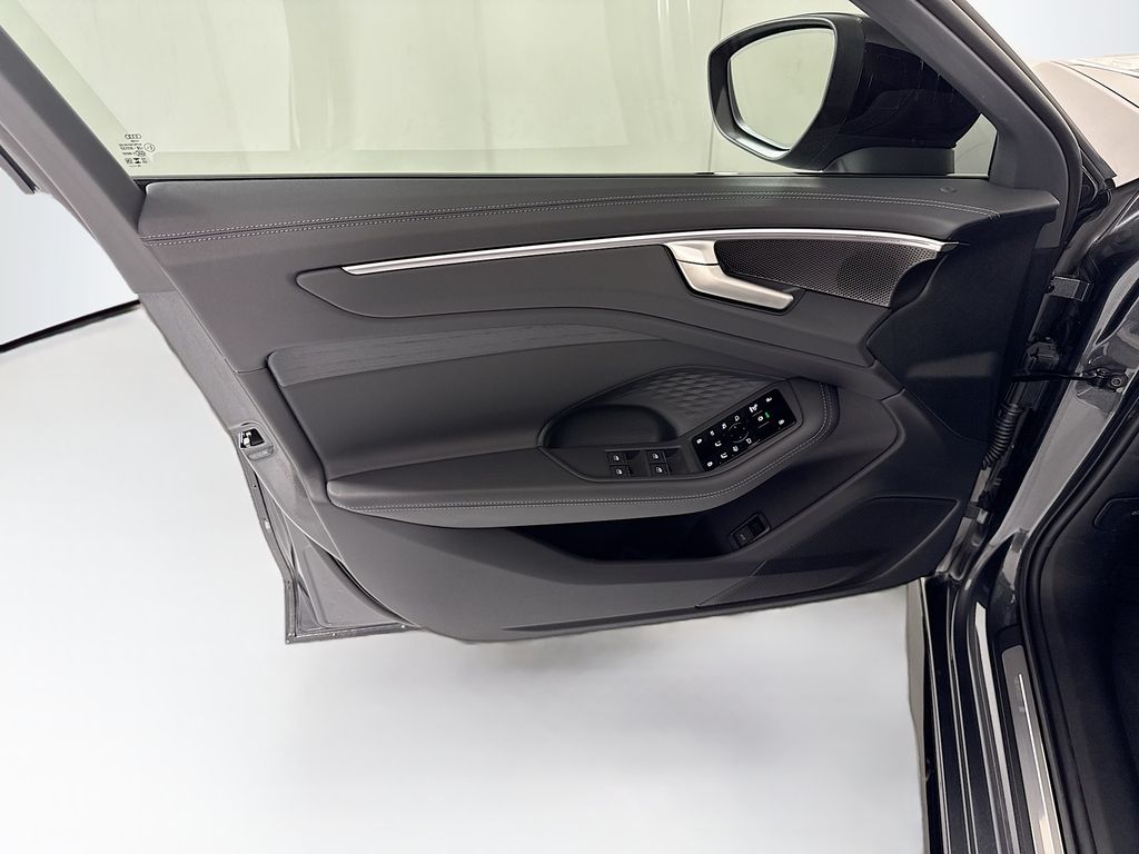 Thumbnail: 2026 Audi A6 - 25
