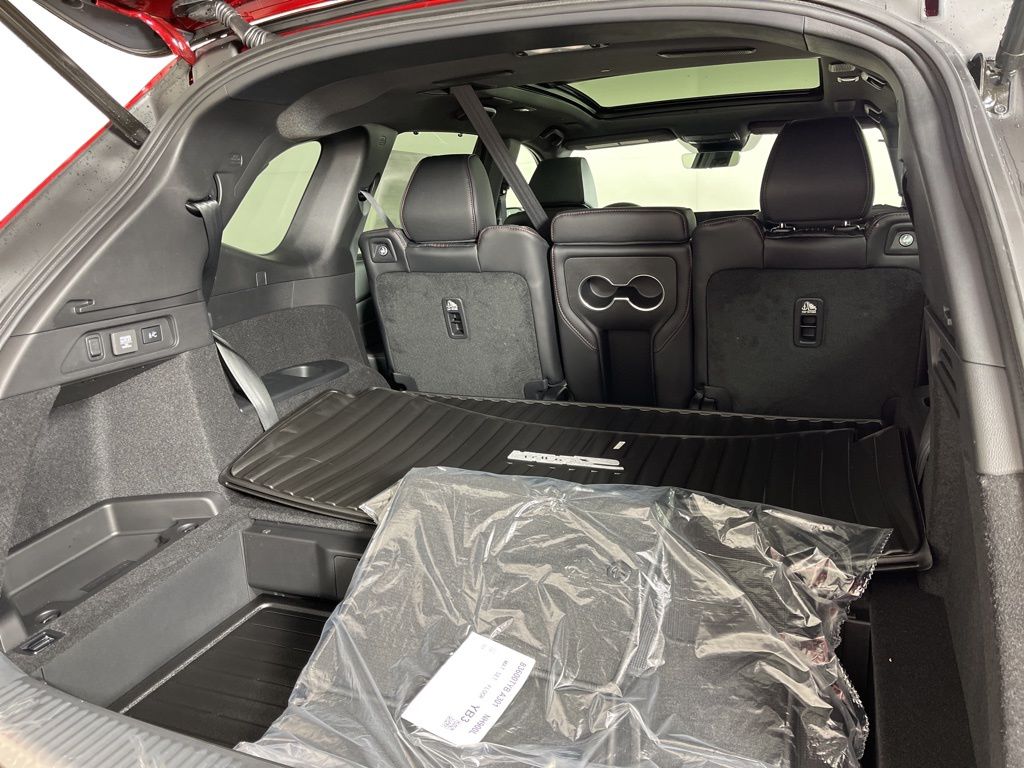 Thumbnail: 2026 Acura MDX - 23