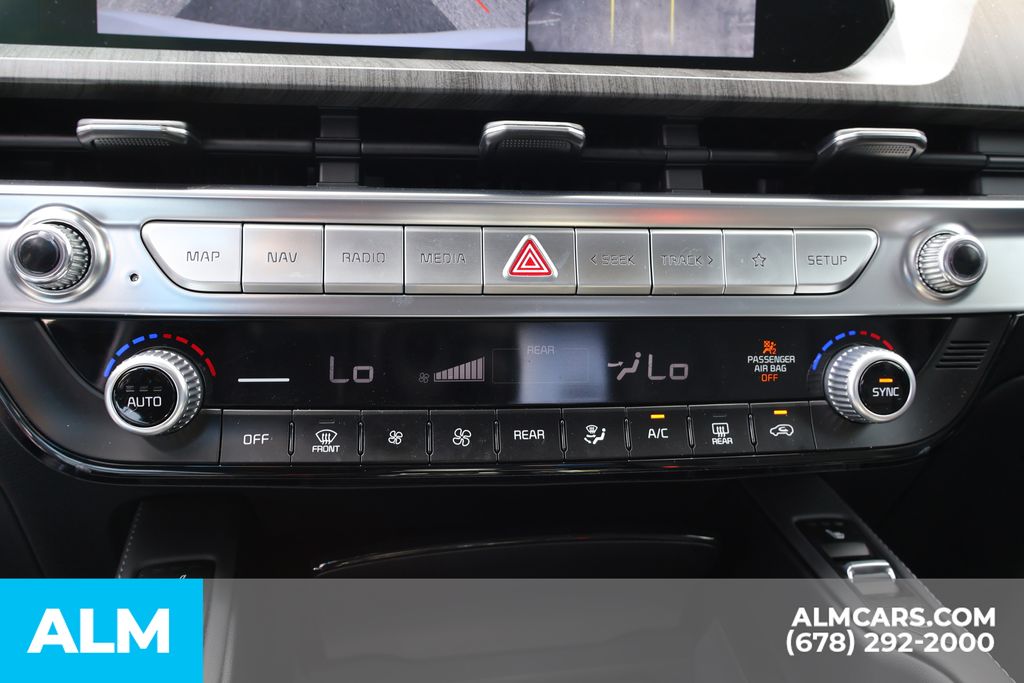 Used 2024 White Kia SX image 32