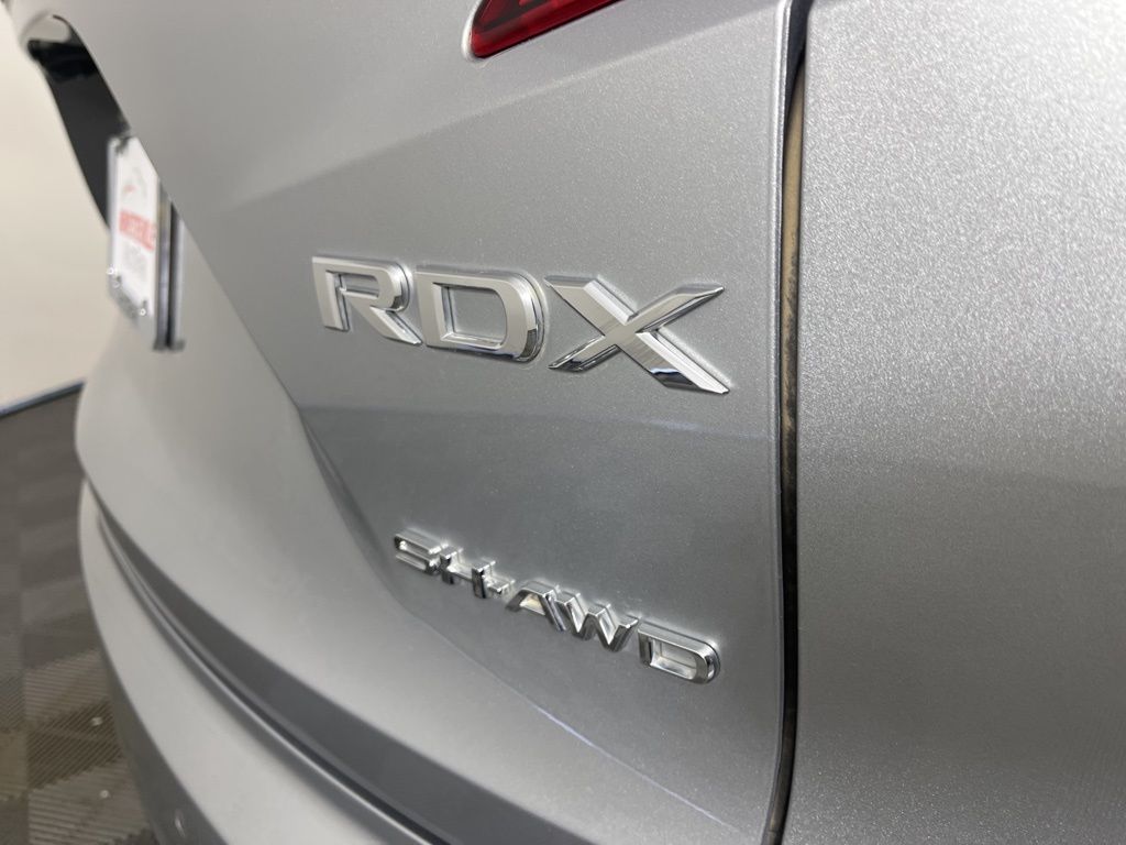 Thumbnail: 2025 Acura RDX - 18