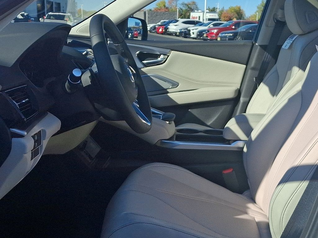 Thumbnail: 2026 Acura RDX - 8