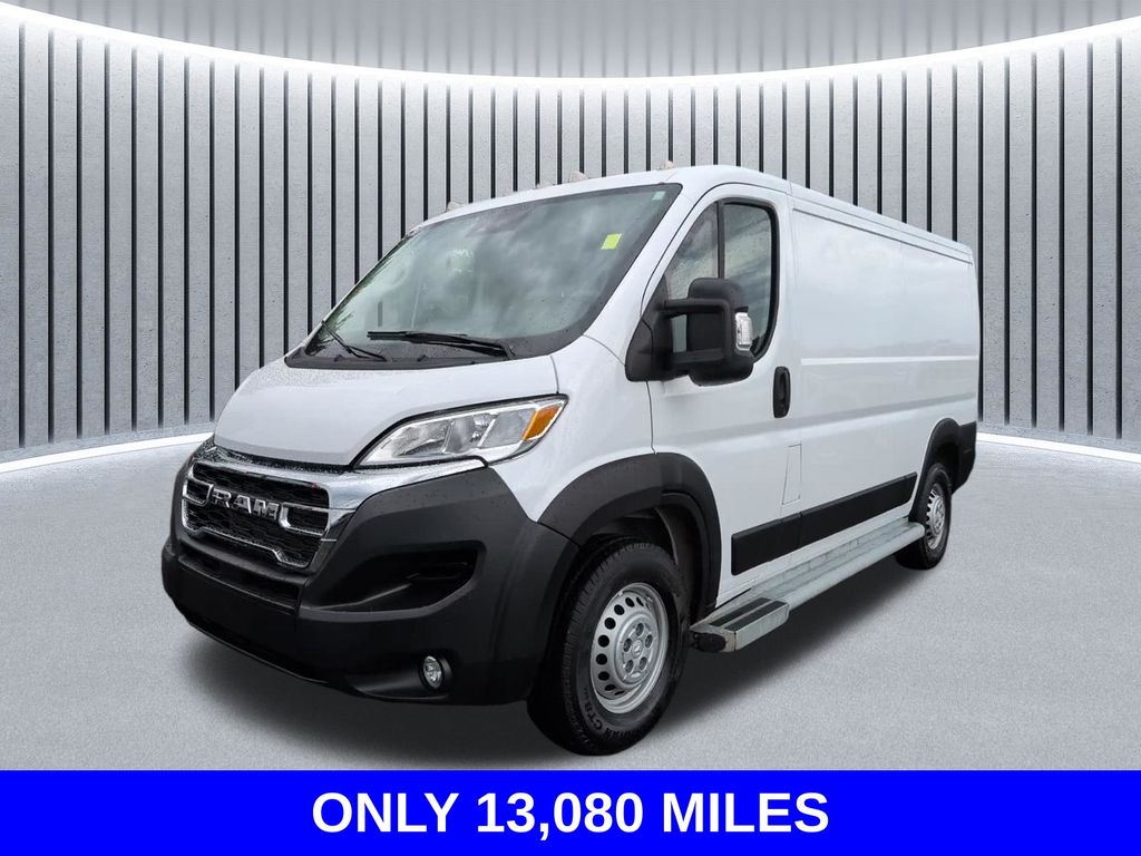 Bright White Clearcoat 2025 RAM ProMaster Van Front-Wheel Drive 9-Speed Automatic