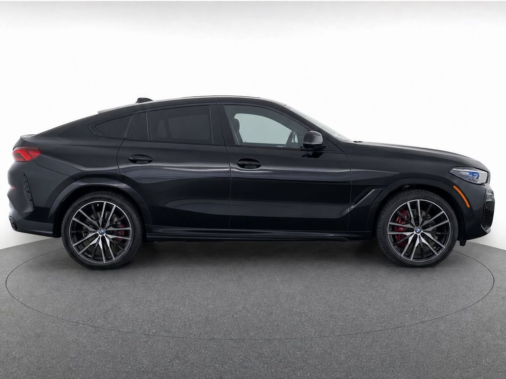 Thumbnail: 2023 BMW X6 - 2