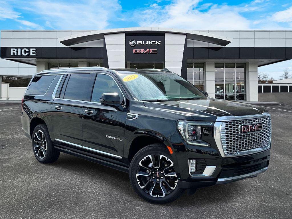 Onyx Black 2023 GMC Yukon XL Denali 4WD SUV / Crossover Four-Wheel Drive