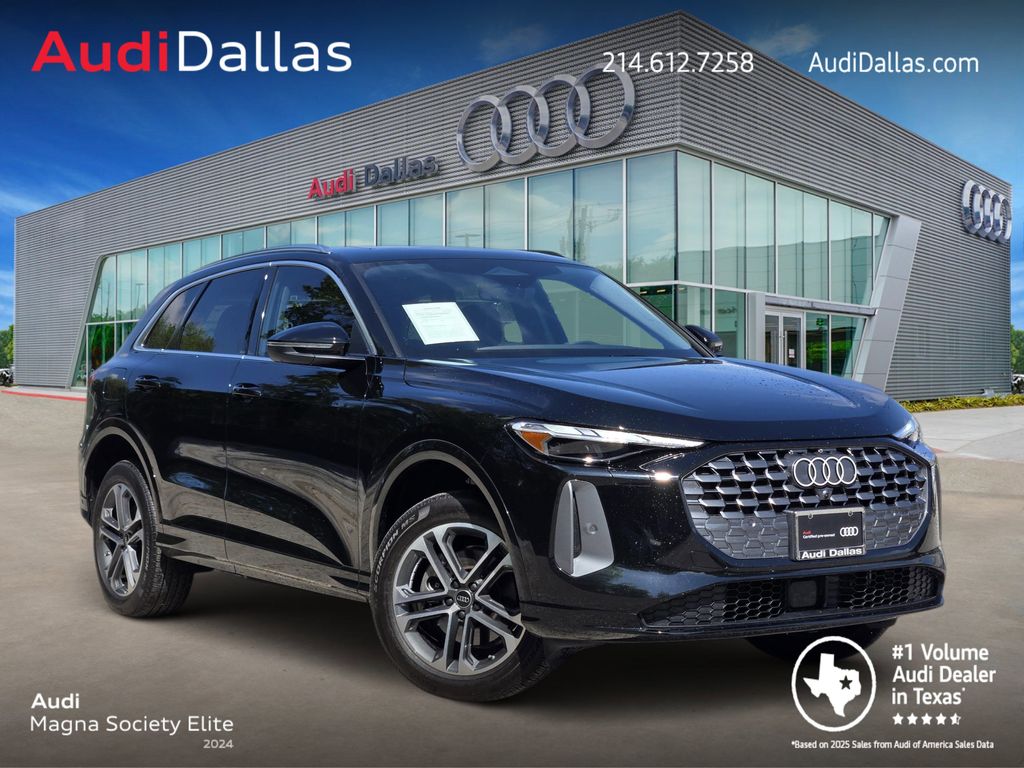 Mythos Black Metallic 2025 Audi Q5 quattro Premium 40 TFSI SUV / Crossover All-Wheel Drive 7-Speed Automatic