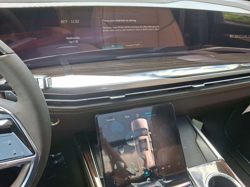 2025 Cadillac Escalade ESV Premium 8