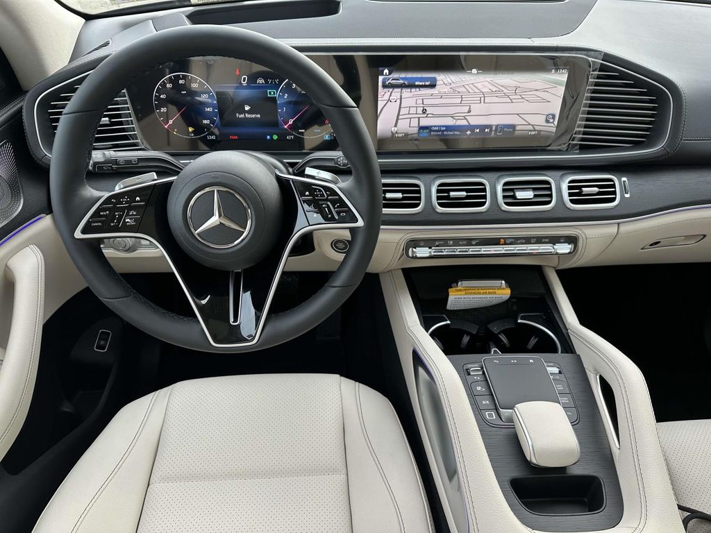 2025 Mercedes-Benz GLE 450 8