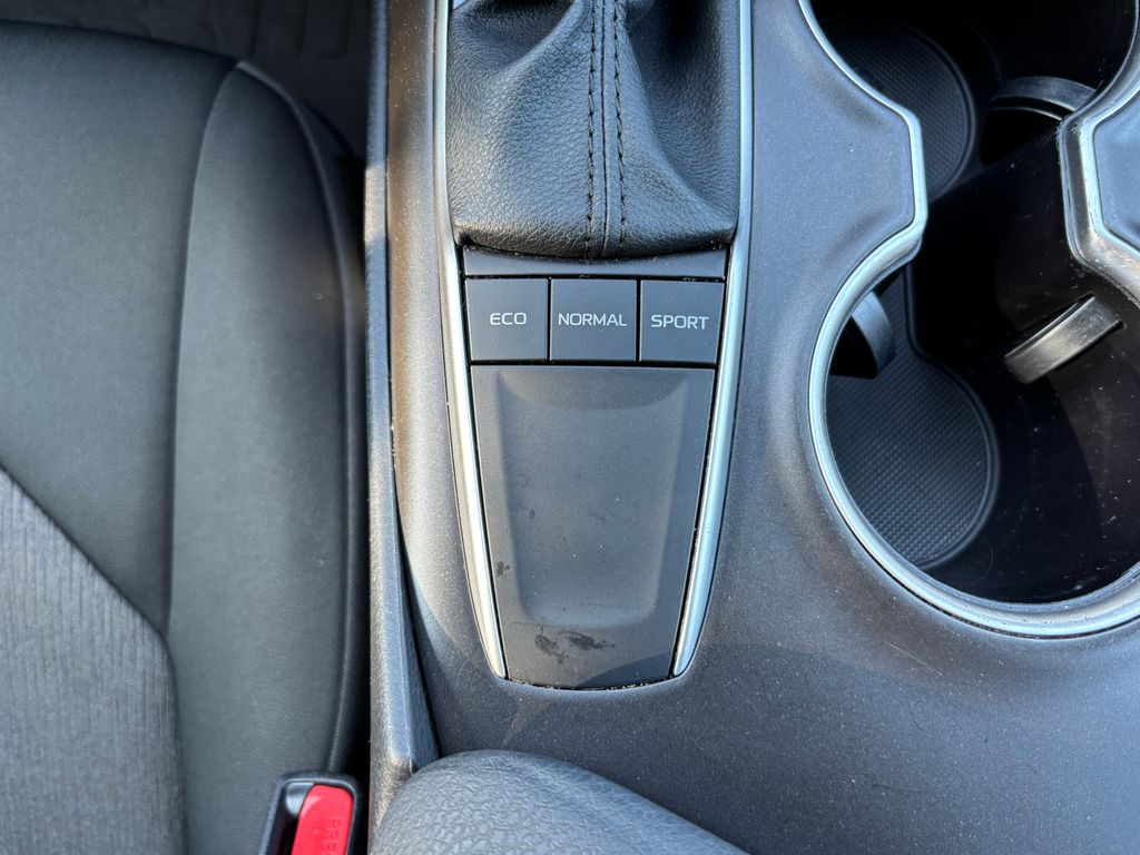 Thumbnail: 2024 Toyota Camry - 18