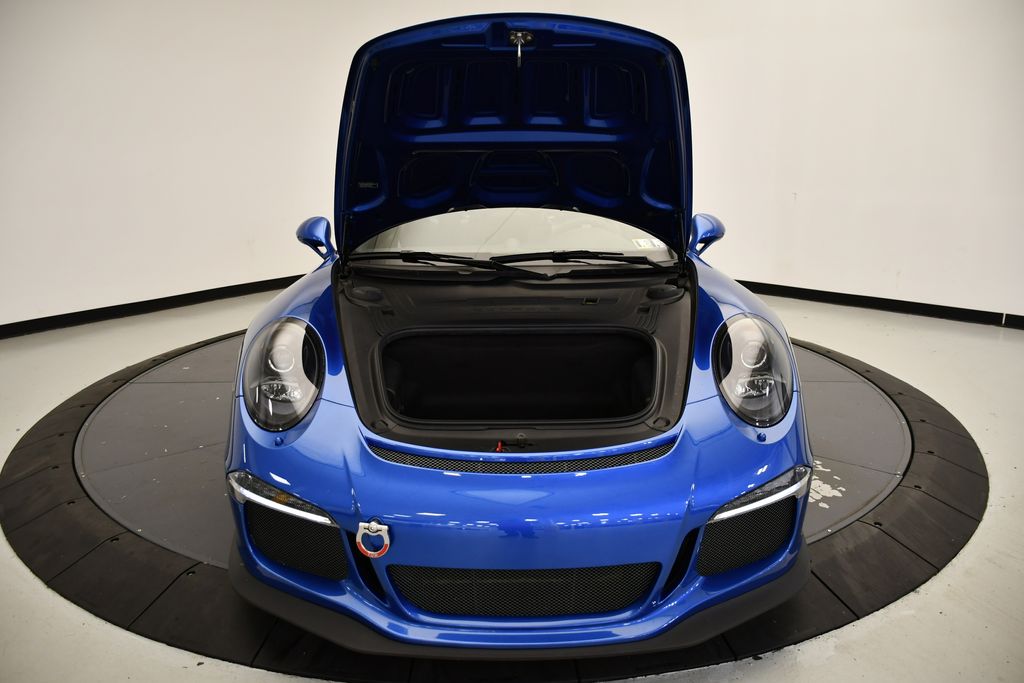 Thumbnail: 2015 Porsche 911 - 13