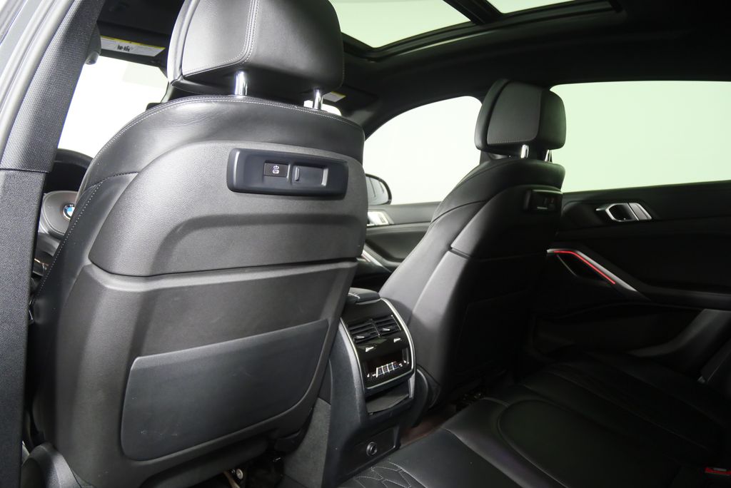 Thumbnail: 2023 BMW X6 - 16
