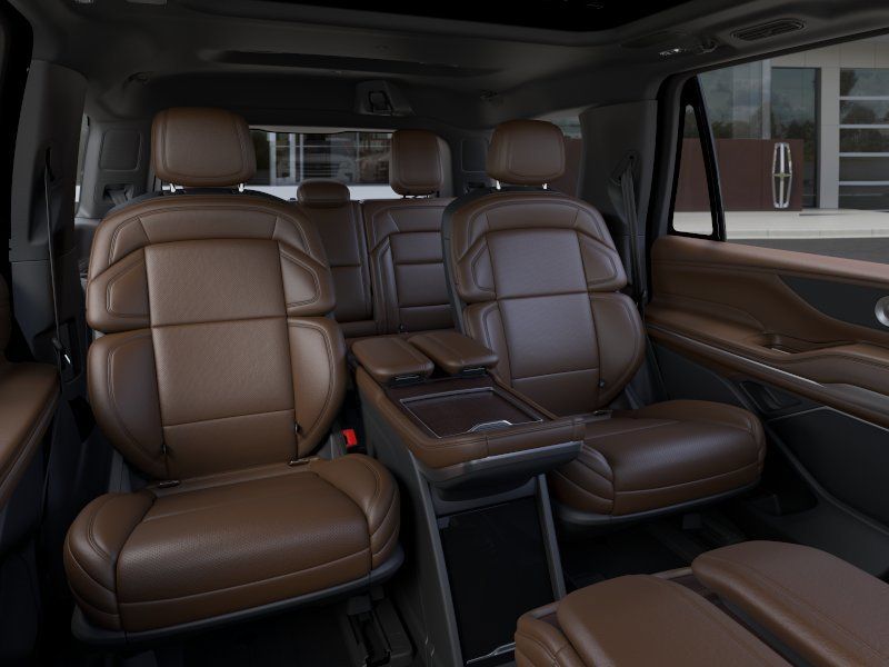 Thumbnail: 2026 Lincoln Navigator - 11
