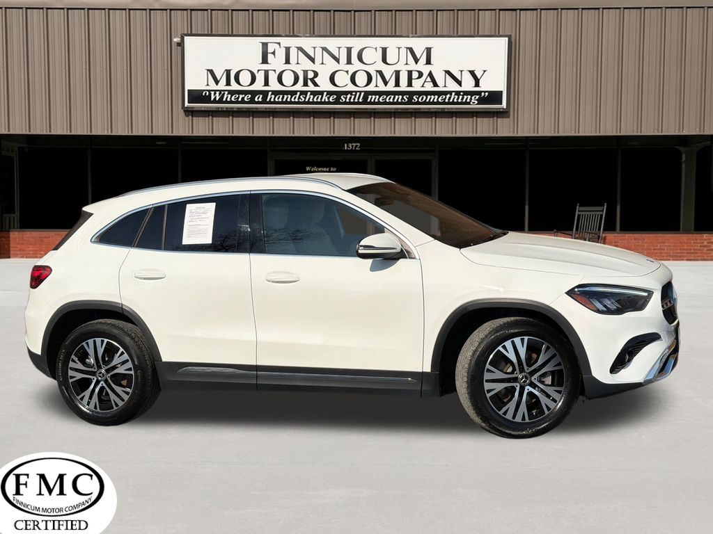 Digital White Metallic 2025 Mercedes-Benz GLA 250 4MATIC SUV / Crossover All-Wheel Drive 8-Speed Dual Clutch