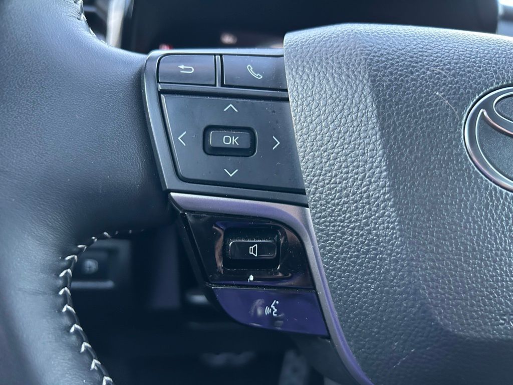 Thumbnail: 2025 Toyota Camry - 19