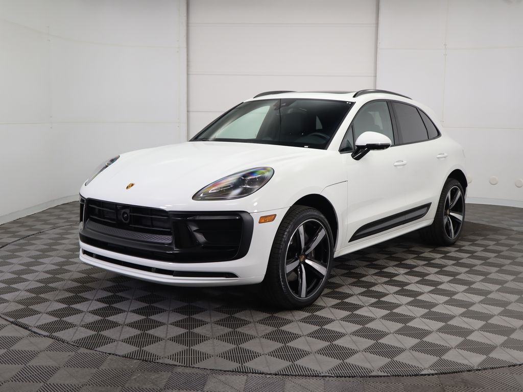 2024 Porsche Macan  -
                Phoenix, AZ