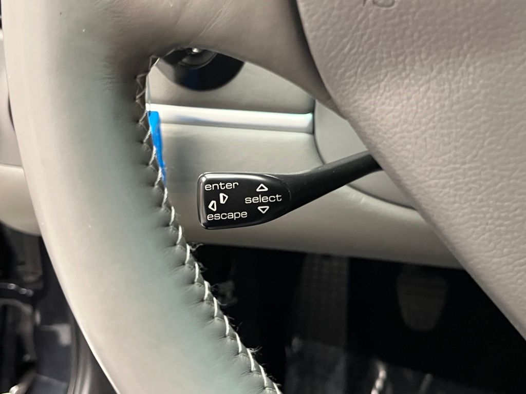 Thumbnail: 2004 Porsche 911 - 13