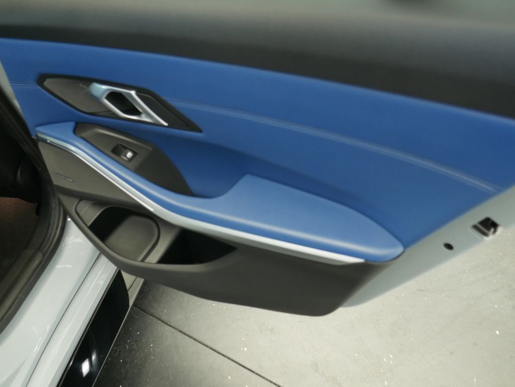 Thumbnail: 2024 BMW M3 - 27