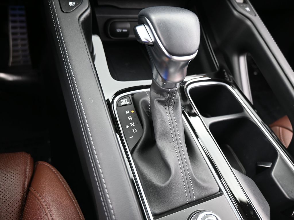 Used 2023 Glacial White Pearl Kia SX image 35