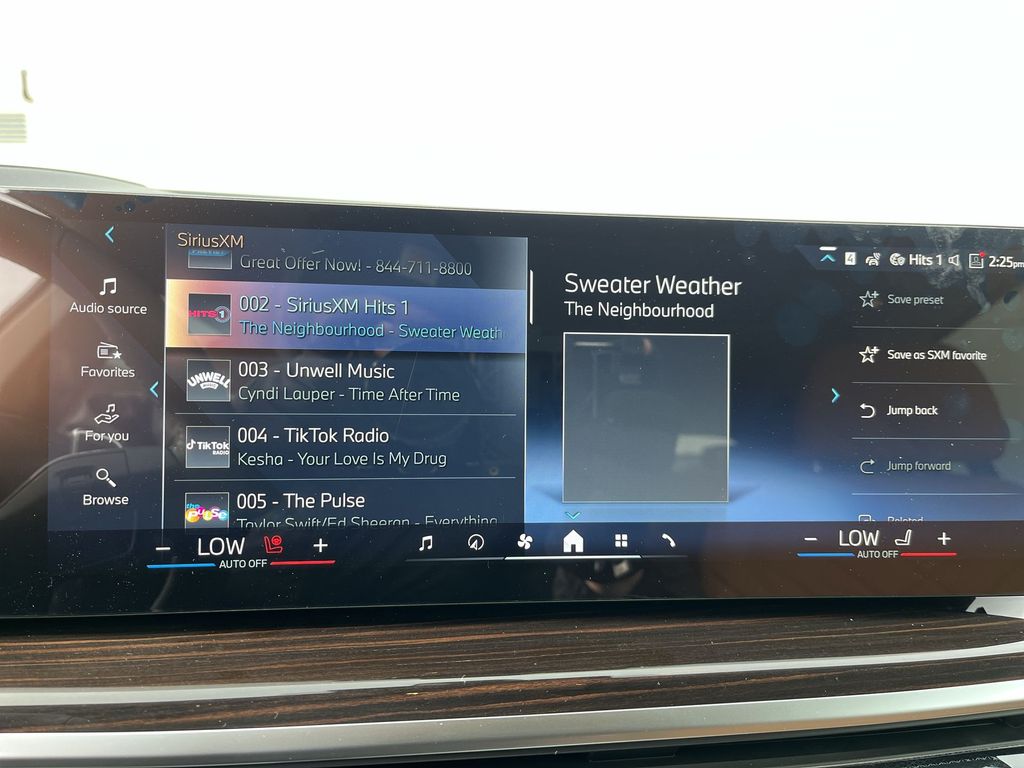 Thumbnail: 2026 BMW X7 - 16