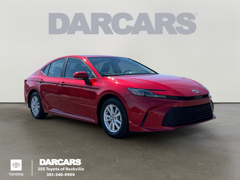 2025 Toyota Camry LE FWD