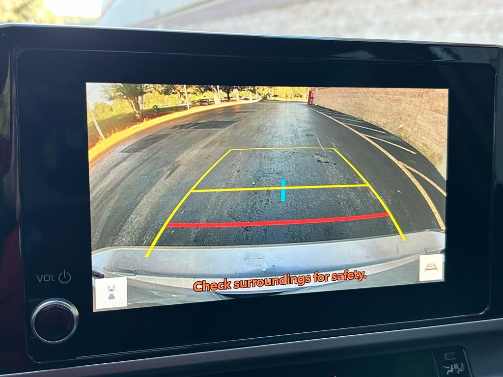 Thumbnail: 2025 Toyota Camry - 24