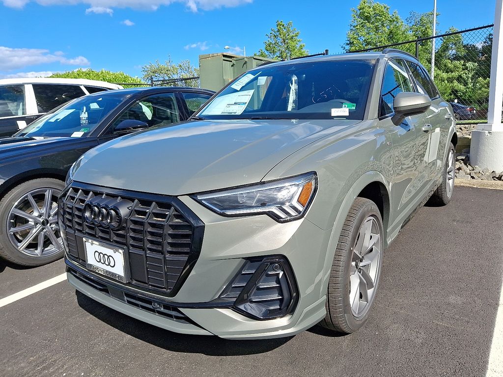 2025 Audi Q3  -
                Vienna, VA