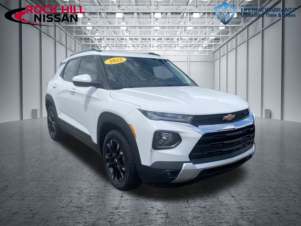 Summit White 2022 Chevrolet Trailblazer SUV / Crossover Front-Wheel Drive Continuously Variable Transmission