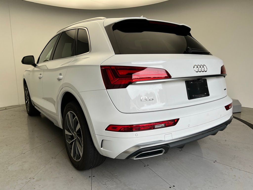 Thumbnail: 2023 Audi Q5 - 4