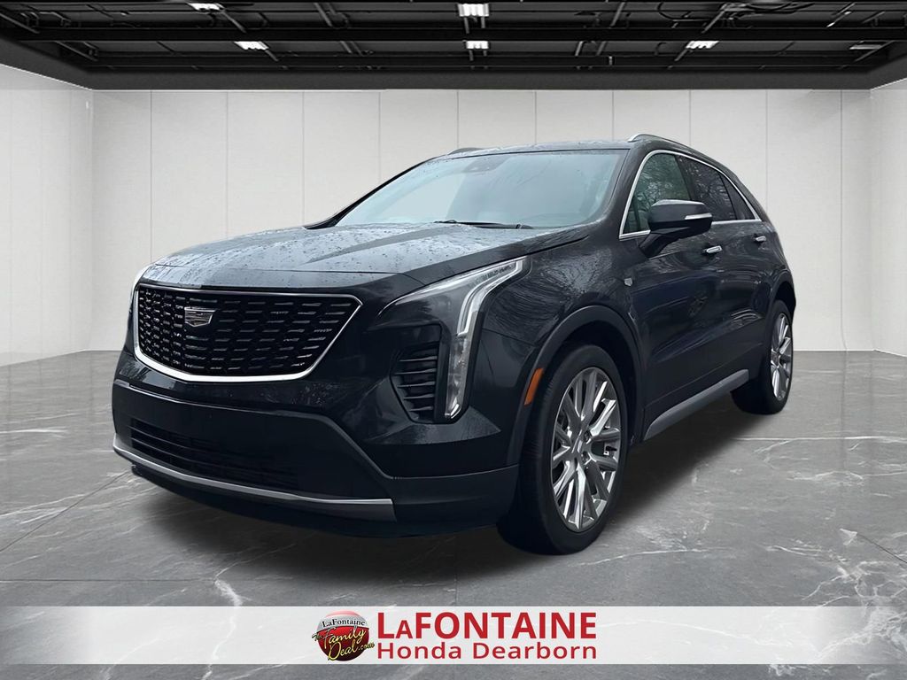 2023 Cadillac XT4 Premium Luxury