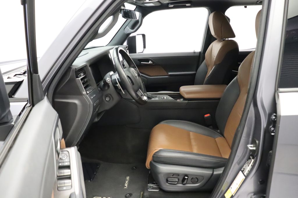 Thumbnail: 2024 Lexus GX - 14