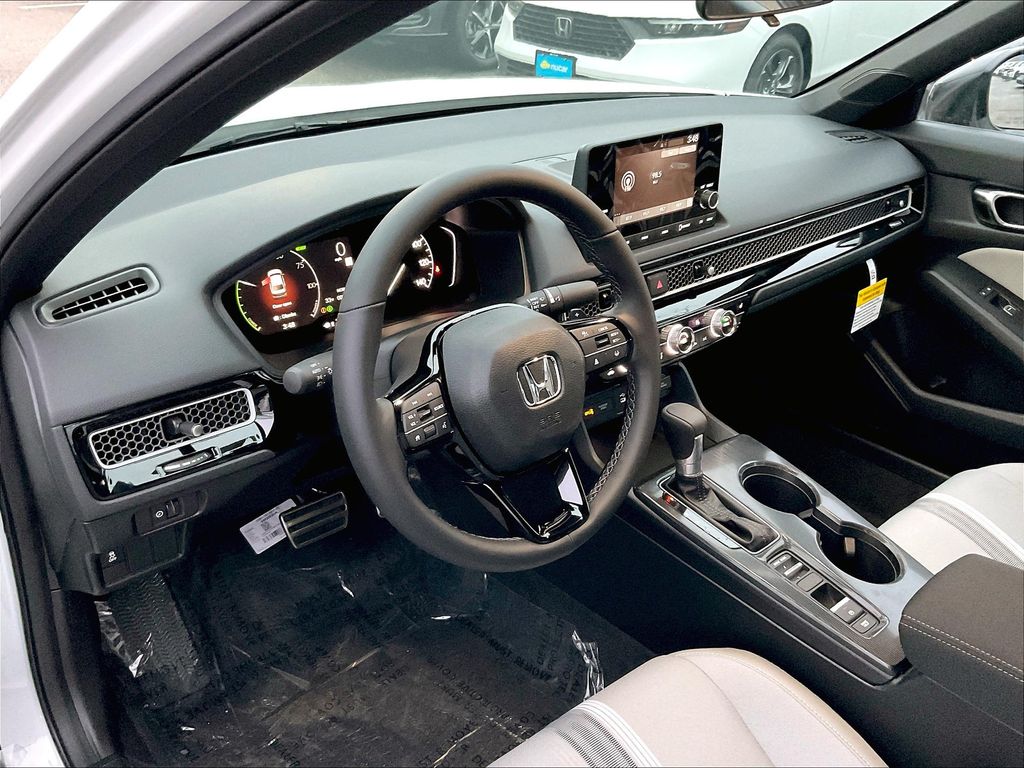 2025 Honda Civic Hybrid — photo 9