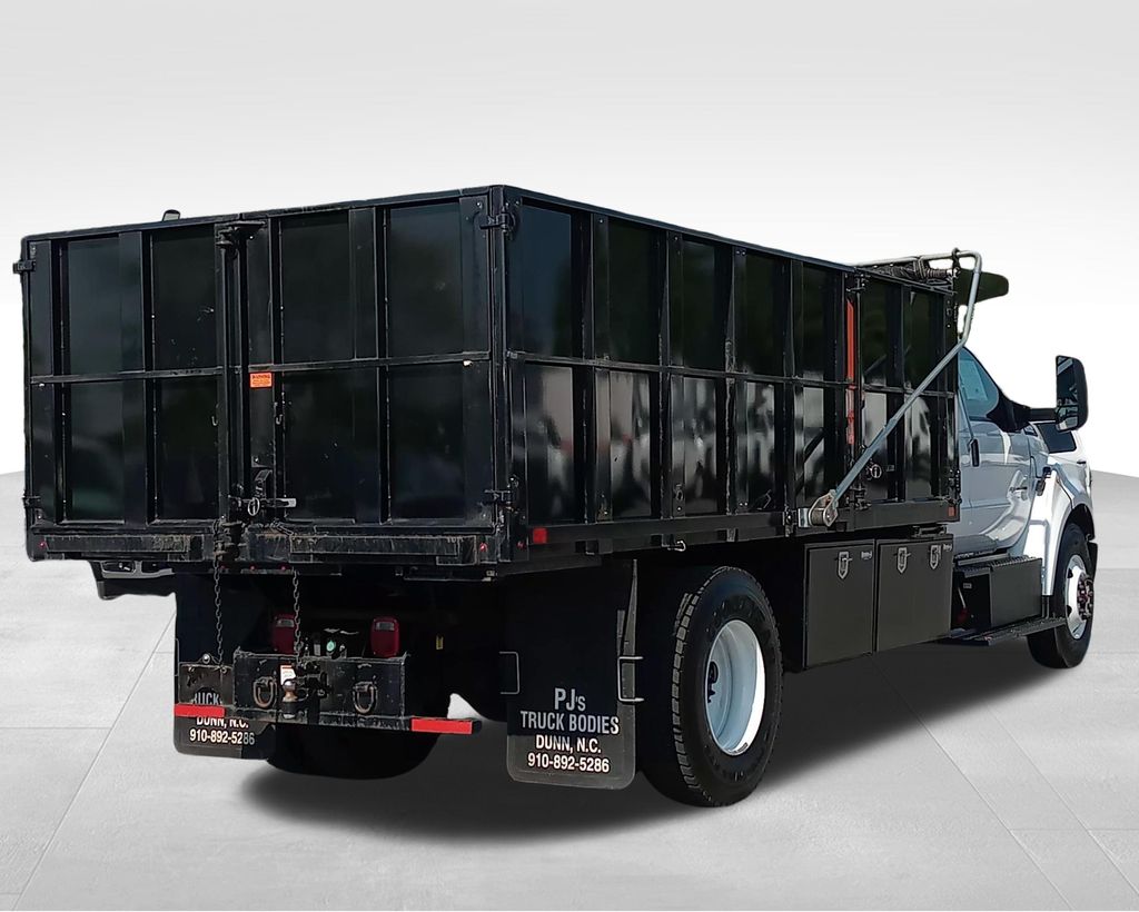 2023 Ford F-650 Diesel 