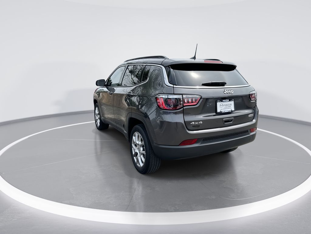 2022 Jeep Compass Latitude Lux - 5