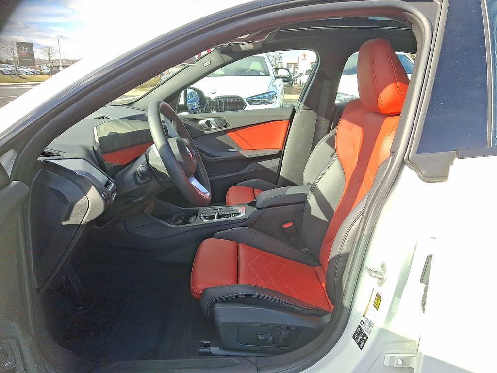 Thumbnail: 2025 BMW 2 Series - 14