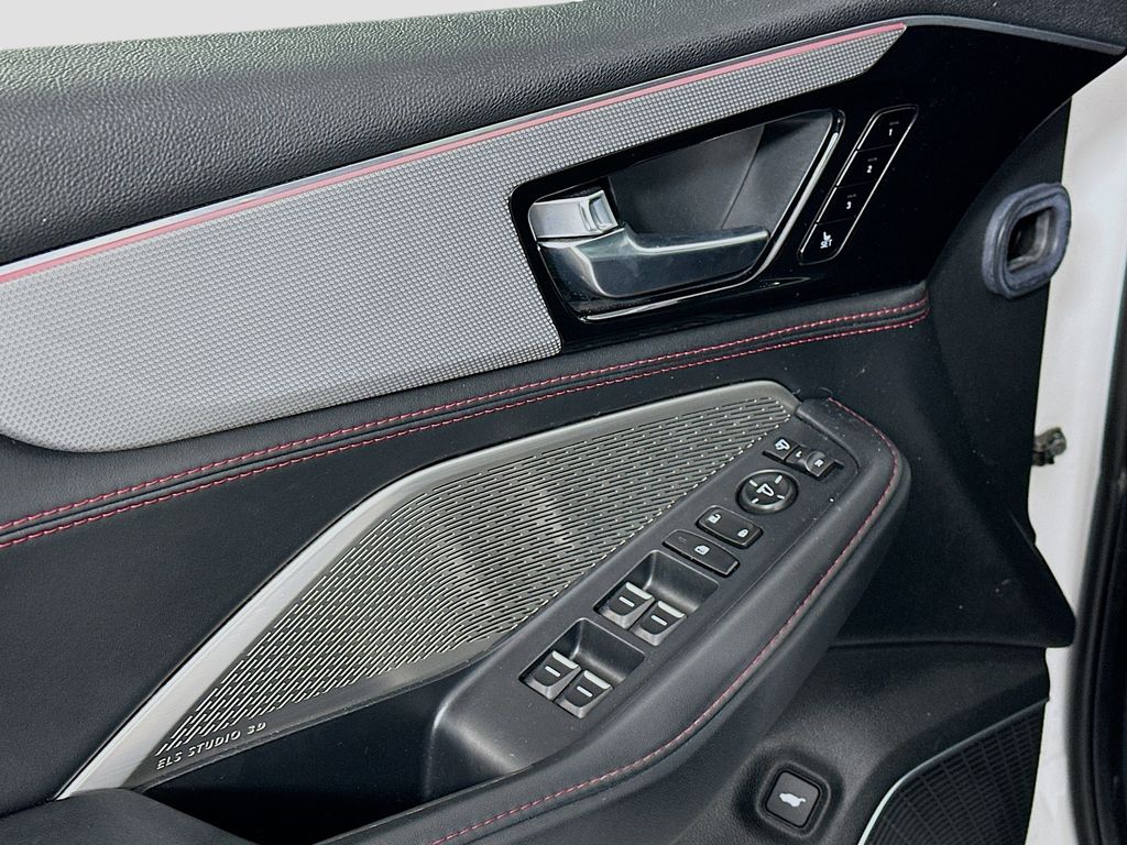 used 2023 Acura MDX car, priced at $40,499