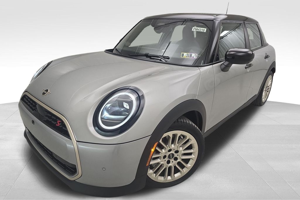 2026 MINI Hardtop 4 Door S's photo