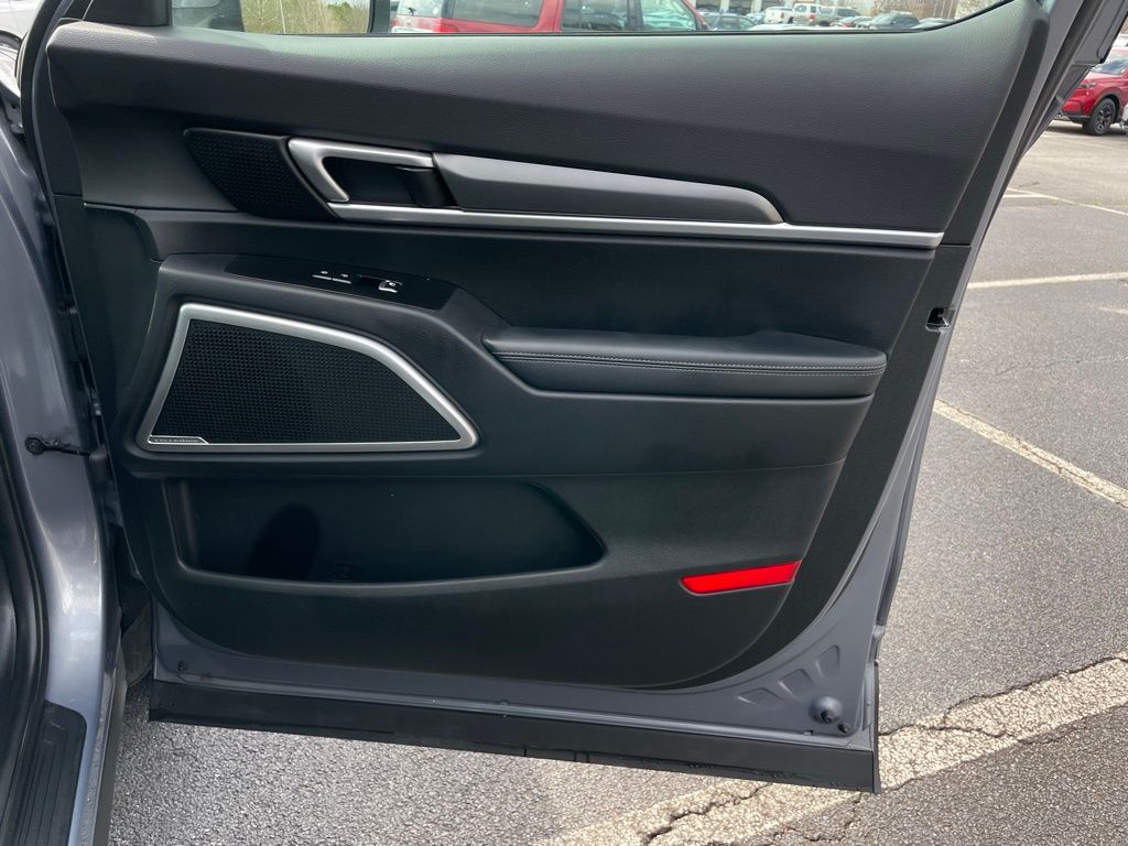 Thumbnail: 2022 Kia Telluride - 29