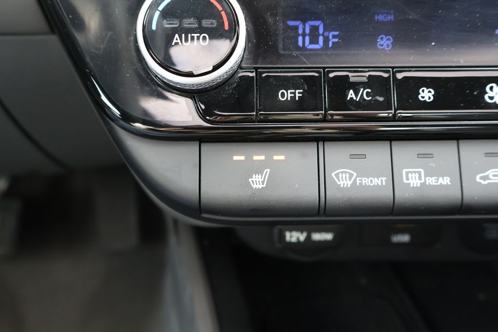 2025 Hyundai Elantra SEL 26