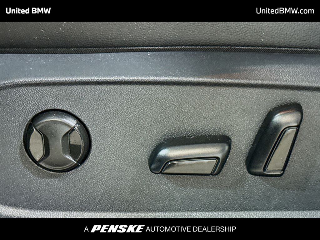 Thumbnail: 2025 Volkswagen Jetta - 4