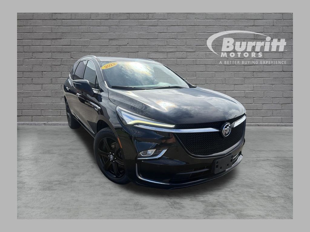2023 Buick Enclave Essence AWD