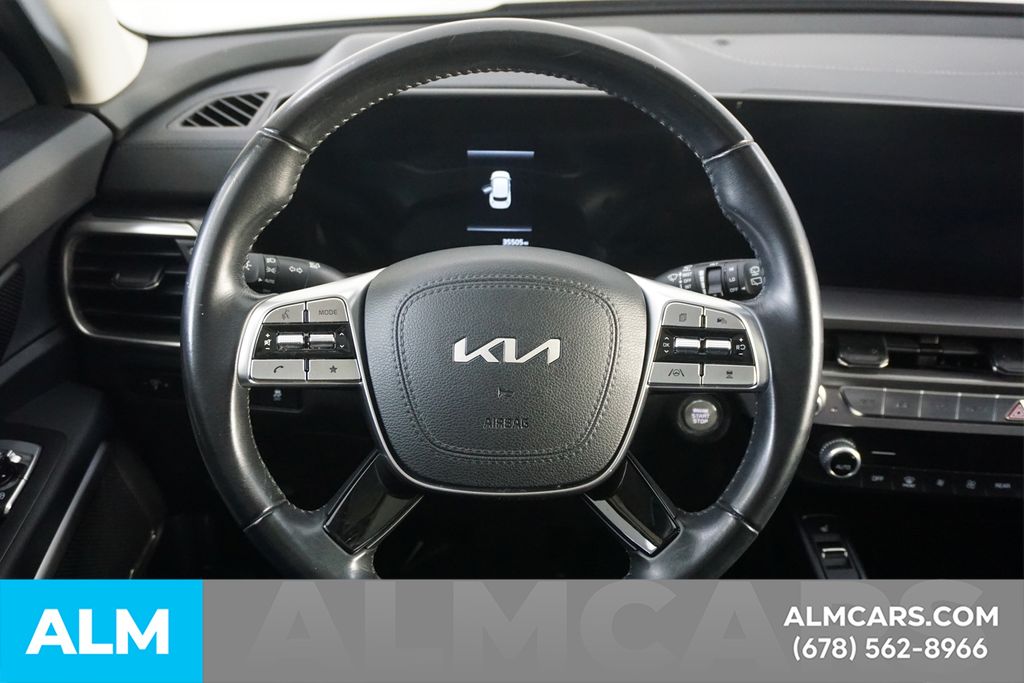 Used 2025 Green Kia S image 26
