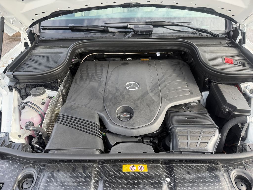 new 2026 Mercedes-Benz GLS car, priced at $101,500