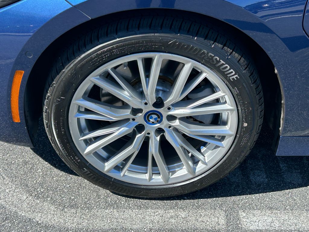 Thumbnail: 2023 BMW 3 Series - 9