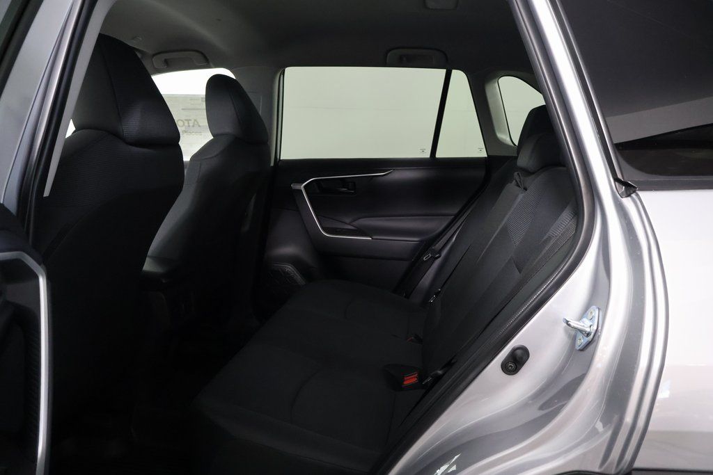 Thumbnail: 2025 Toyota RAV4 - 6