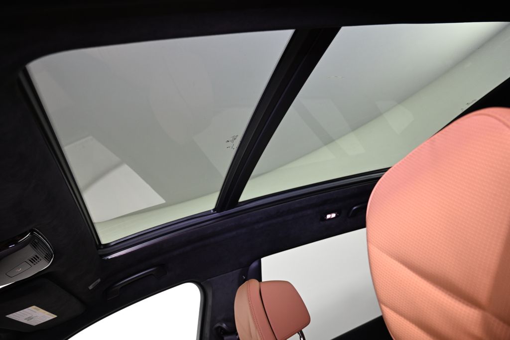 Thumbnail: 2026 BMW X7 - 20