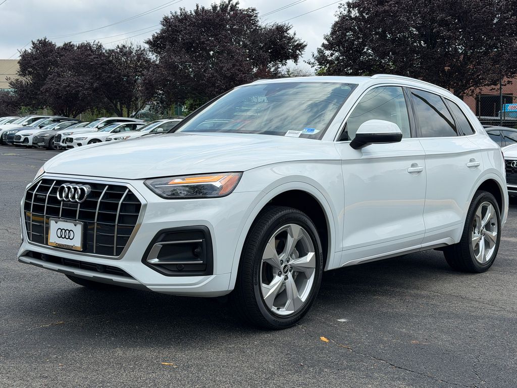 Thumbnail: 2021 Audi Q5 - 4