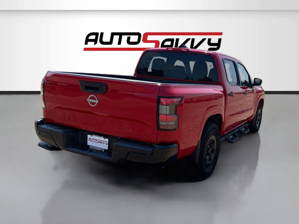 Used 2022 Red Nissan S image 7
