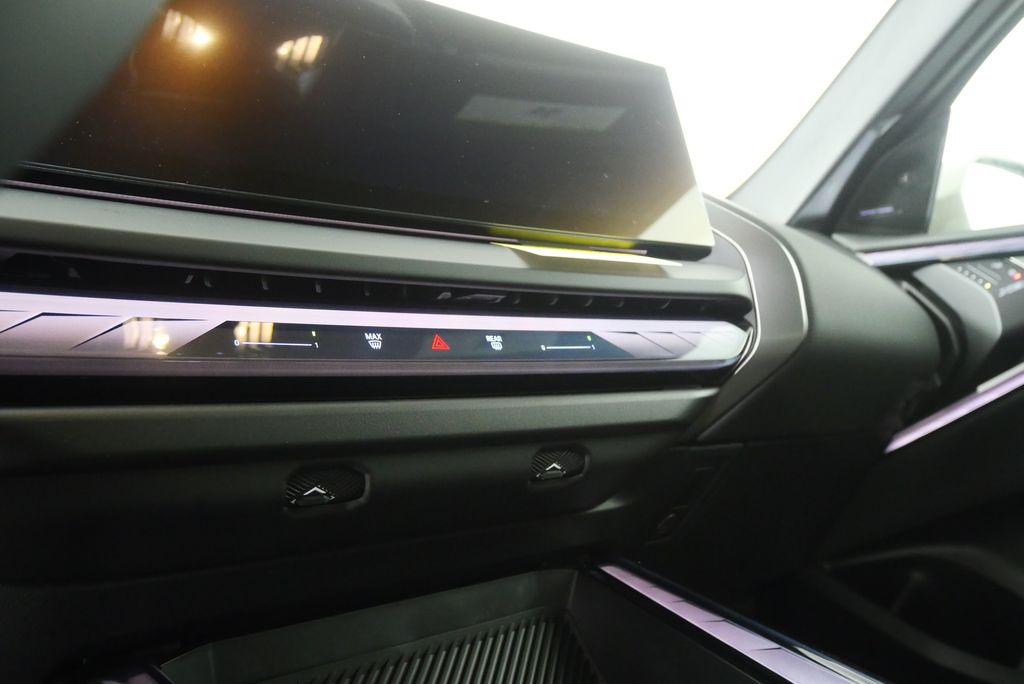 Thumbnail: 2026 BMW X3 - 21