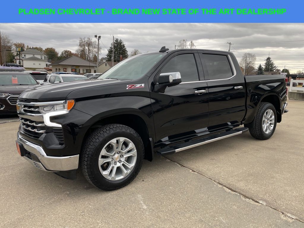 2025 Chevrolet Silverado 1500 LTZ Crew Cab 4WD