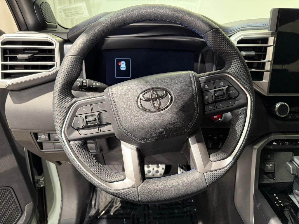 Thumbnail: 2025 Toyota Sequoia - 25