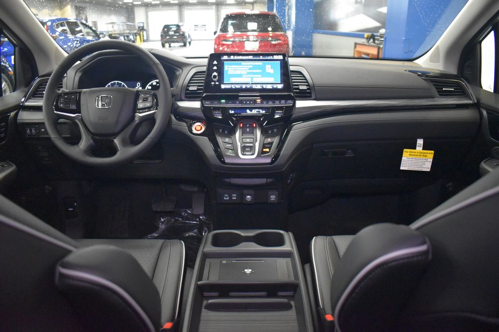 Thumbnail: 2026 Honda Odyssey - 10